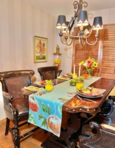 Yellowstone Cattle Baron Ensuite, Private Entrance & Parking - Prairie Rose B&B 夏延 外观 照片